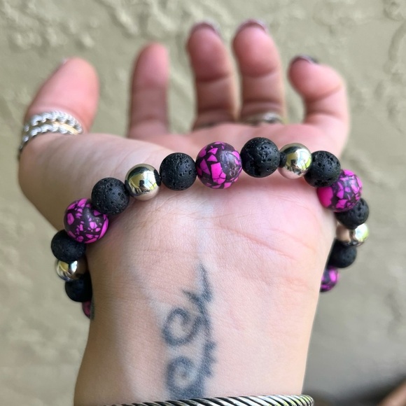 🔴❌ SALE ! red dot items are 2 for $25 . Bundle more than 3 and its $10 each 🙂 - Picture 8 of 13